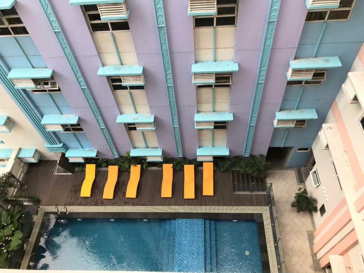 Chillax 101 Newport Boulevard Manila